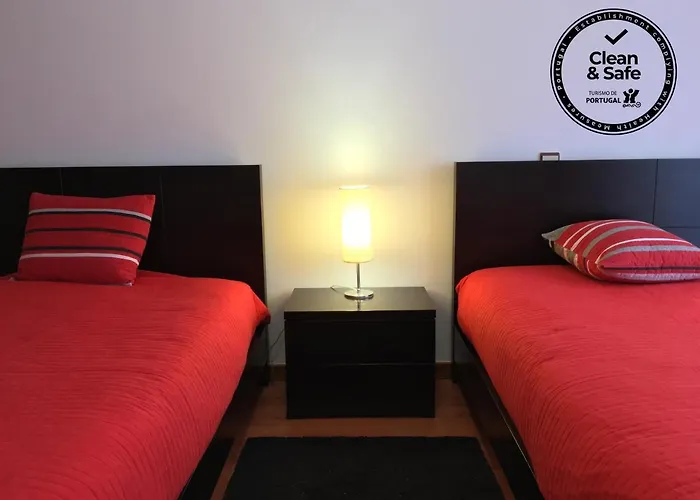 Sao Martinho Do Porto Beach Apartment דירה סאו מרטיניו דו פורטו