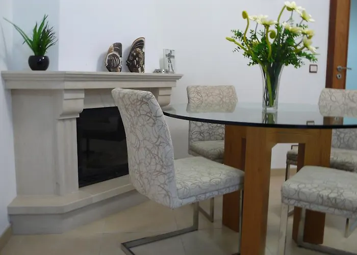 Sao Martinho Do Porto Beach Apartment דירה *