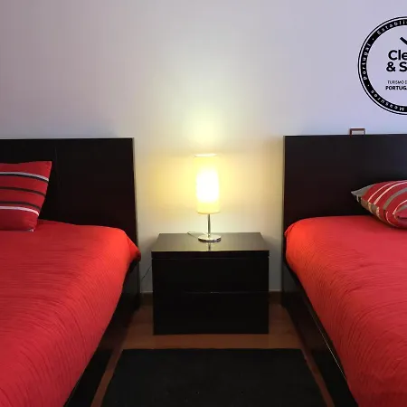 Sao Martinho Do Porto Beach Apartment Апартаменты Сан-Мартинью-ду-Порту
