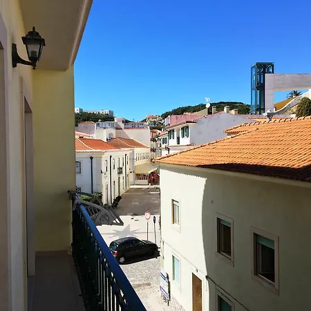 Sao Martinho Do Porto Beach Apartment Апартаменты *