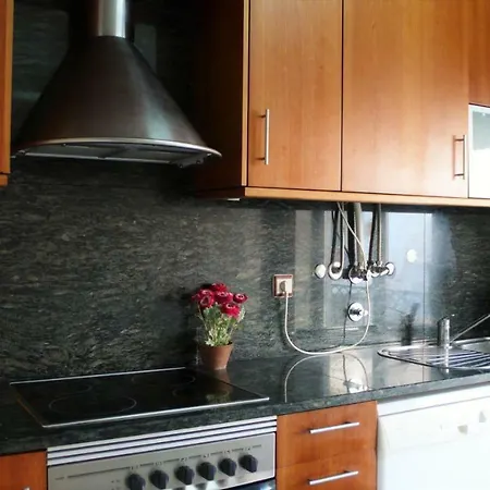 Апартаменты Sao Martinho Do Porto Beach Apartment Сан-Мартинью-ду-Порту
